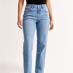 Abercrombie Curve Love Mid Rise Straight Jean